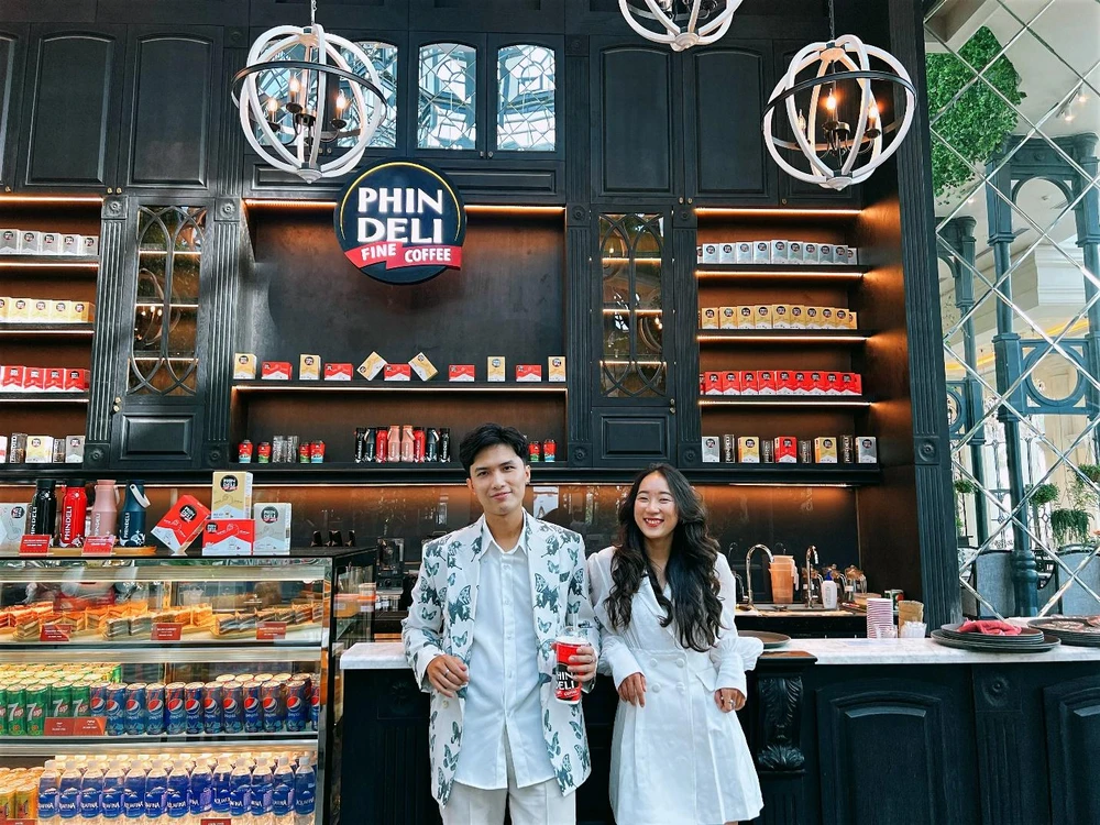 Tô Đi Đâu chia sẻ bản thân quá ngạc nhiên và thích thú khi trải nghiệm Aqua City Tô Đi Đâu chia sẻ bản thân quá ngạc nhiên và thích thú khi trải nghiệm Aqua City