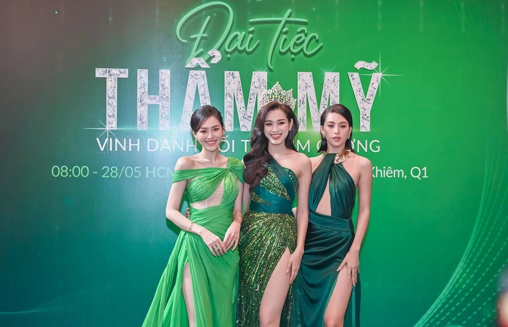 Hoa hậu Đỗ Hà, Hoa hậu Tiểu Vy, Á hậu Tường San hội ngộ tại đại tiệc thẩm mỹ của Thu Cúc