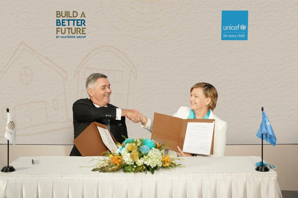 Masterise Group và UNICEF Việt Nam trong lễ ký kết hợp tác chiến lược giai đoạn 2022-2024, phát triển dự án Innovation for Children. Ảnh: Masterise Group.