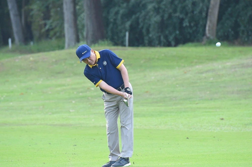 Giải đấu năm nay gây quỹ 1 tỉ đồng, tương đương 1.000 suất học bổng.