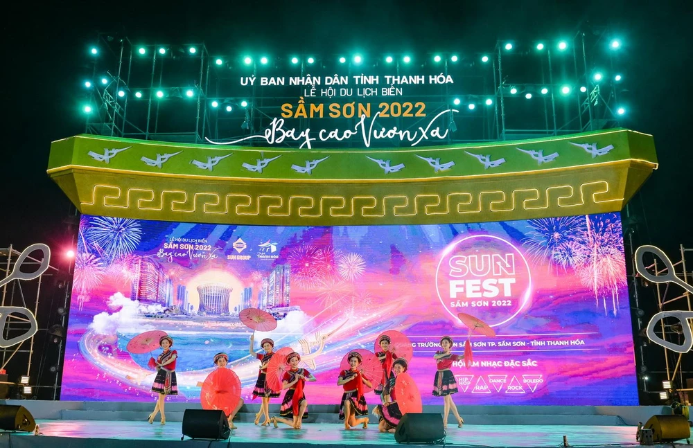 Không gian đêm nhạc thứ 15 chuỗi sự kiện Sun Fest Sầm Sơn