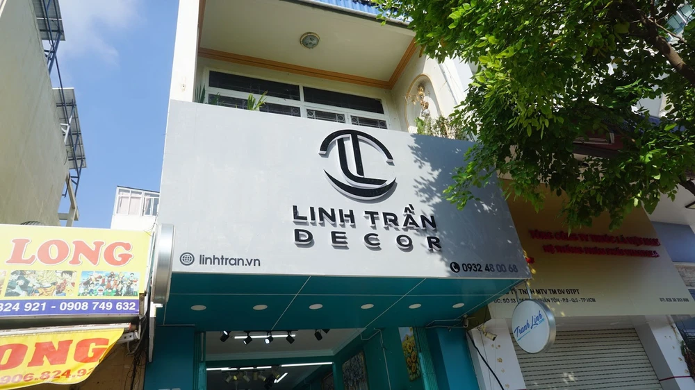 Cửa hàng tranh treo tường Linh Trần Decor
