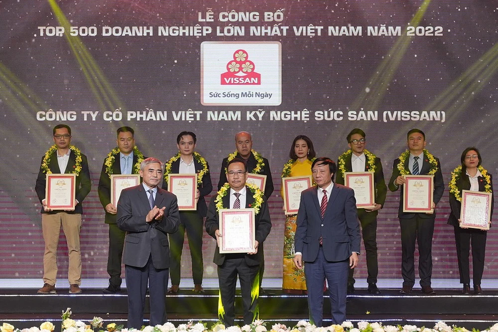 Ông Nguyễn Ngọc An, Tổng Giám đốc Vissan tại lễ công bố Top 500 doanh nghiệp lớn nhất Việt Nam 2022