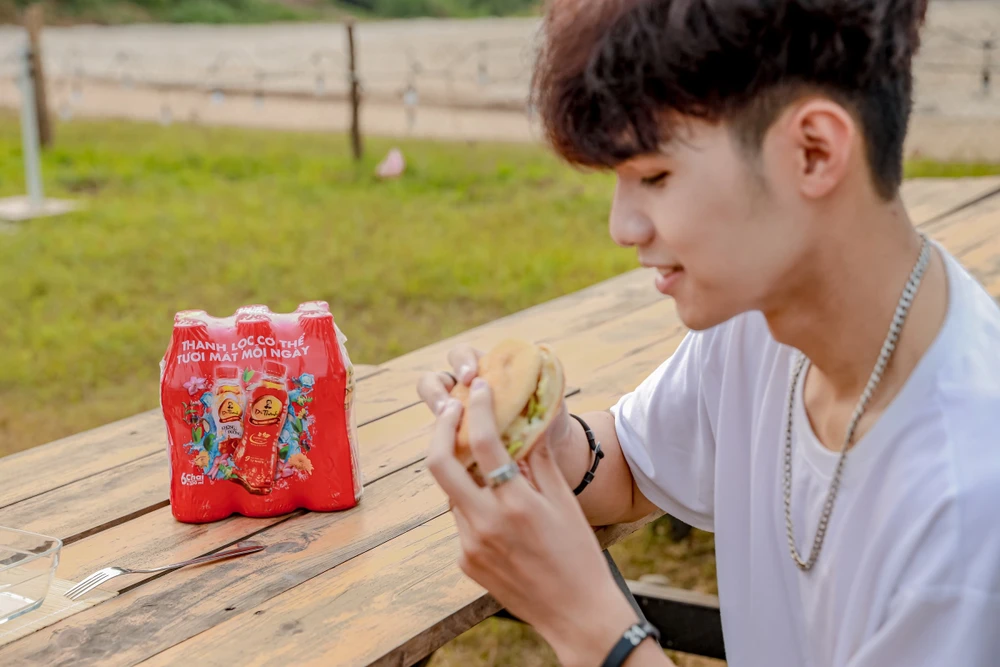 Thanh lọc cơ thể khỏi nóng trong người với Trà Dr Thanh. Thanh lọc cơ thể khỏi nóng trong người với Trà Dr Thanh.