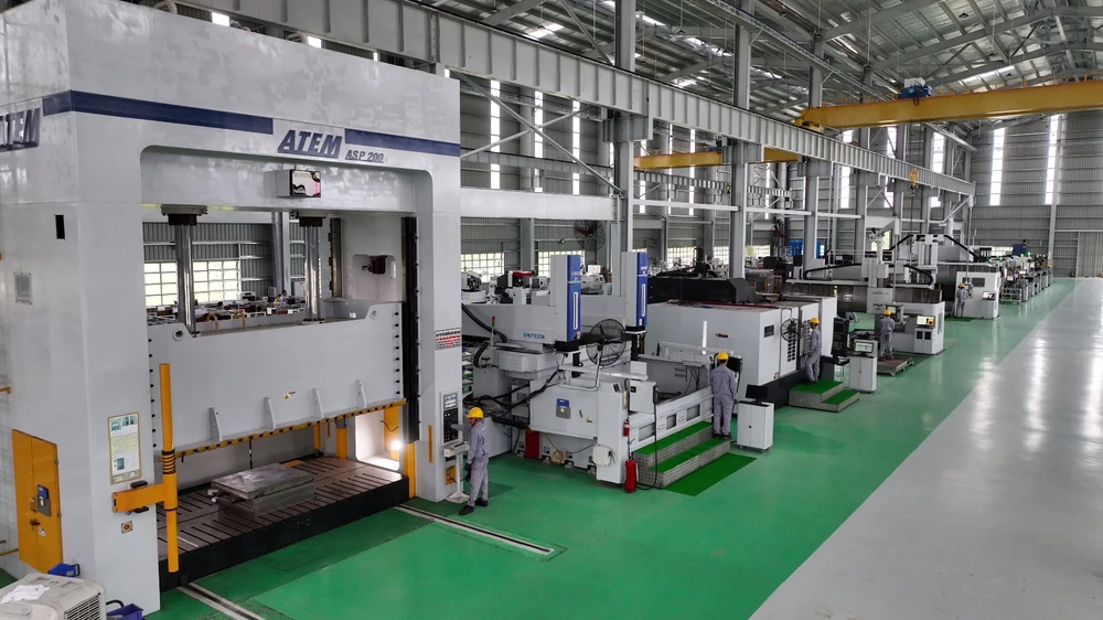 THACO INDUSTRIES đầu tư nhiều máy móc hiện đại nhằm gia công các chi tiết lớn với độ chính xác cao.