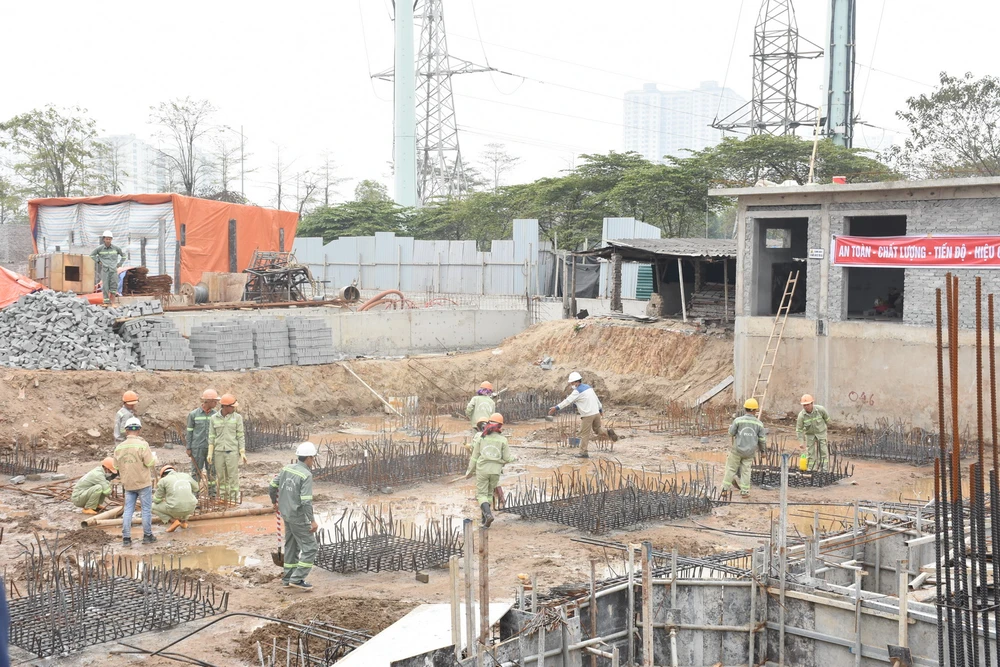 EVNHANOI đẩy nhanh đẩy nhanh tiến độ triển khai các công trình đầu tư xây dựng.