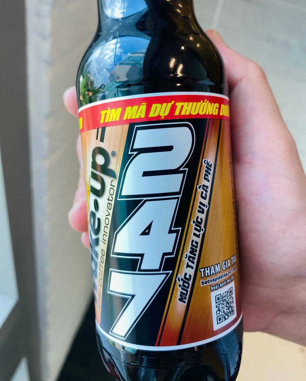 Chương trình "Bật nắp dắt xe - Mỗi 24 giờ 7 chiếc" do Wake-up 247 tổ chức với cơ hội trúng phần thưởng có giá trị.