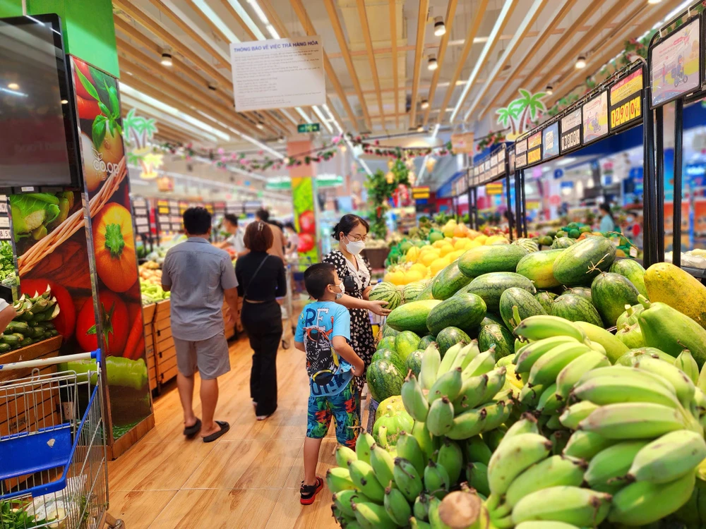 Các chương trình khuyến mãi được áp dụng đều đặn tại các hệ thống siêu thị của Saigon Co.op. Ảnh: MINH HOÀNG
