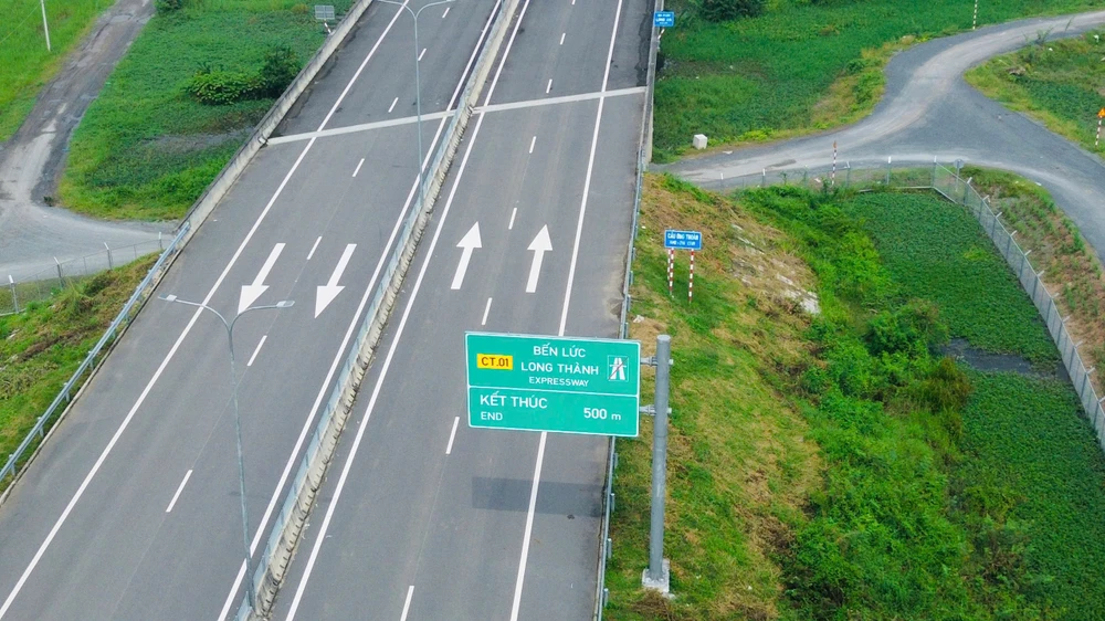 bến lức - long thành 13.jpg