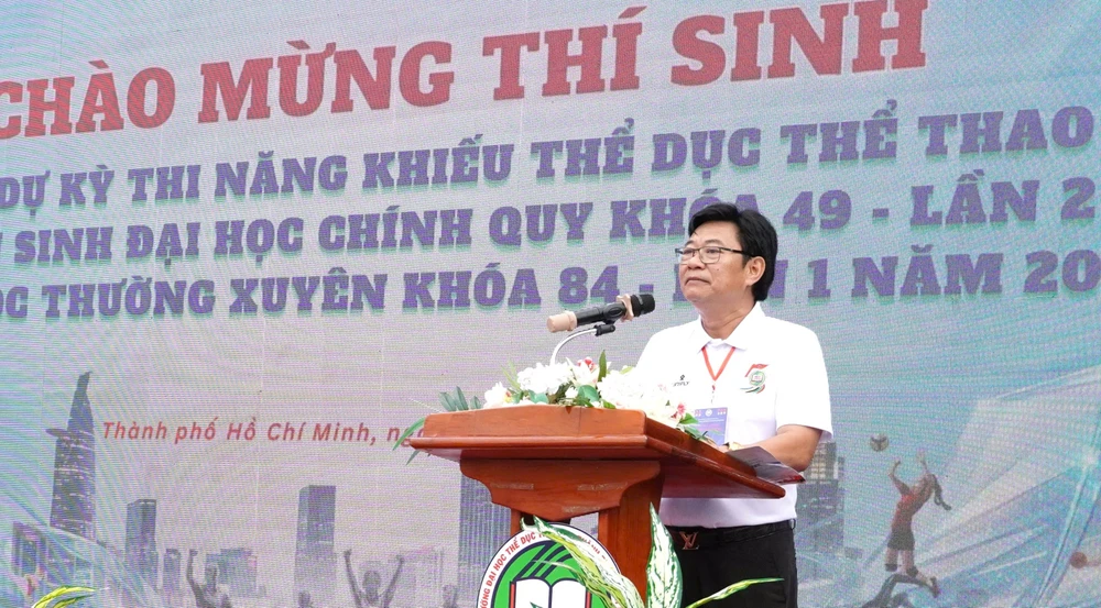1hang-ngan-thi-sinh-tham-gia-ky-thi-tuyen-sinh-vao-truong-dai-hoc-the-duc-the-thao-tp-hcm.jpg