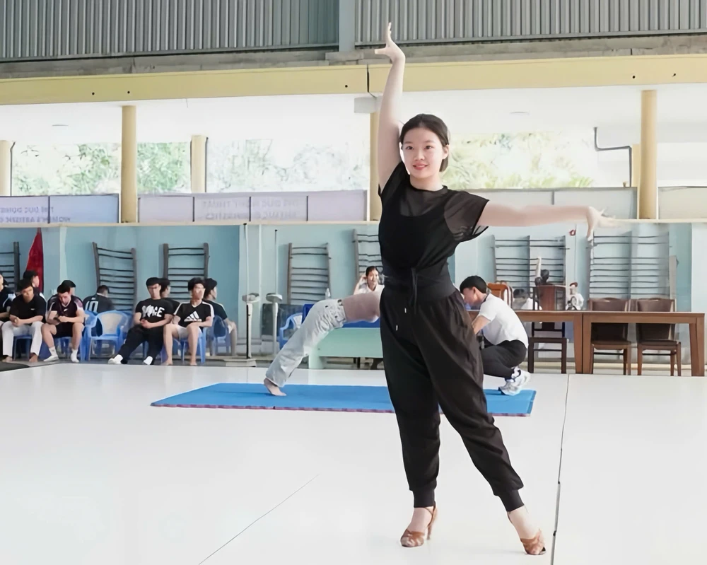 9hang-ngan-thi-sinh-tham-gia-ky-thi-tuyen-sinh-vao-truong-dai-hoc-the-duc-the-thao-tp-hcm.jpg