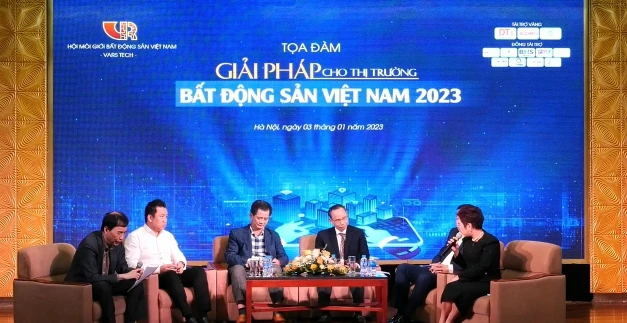 Các chuyên gia có mặt tại Hội thảo. Ảnh: Minh Trúc