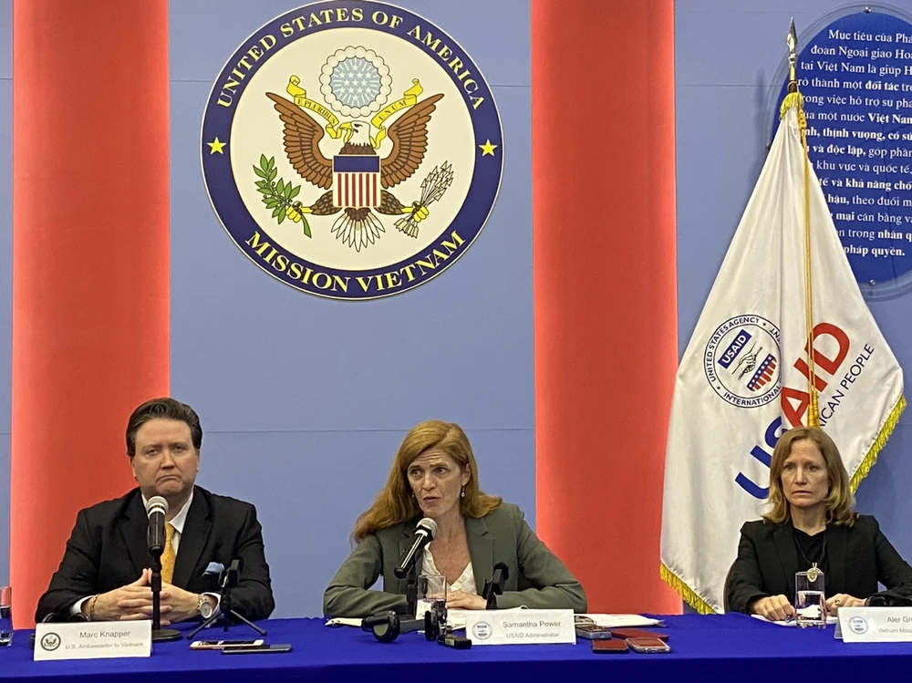 Bà Samantha Power hy vọng USAID có thể hỗ trợ nhiều ngành và lĩnh vực khác cho Việt Nam. ẢNH: MINH TRÚC