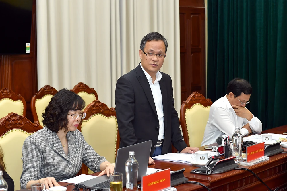 Ông Nguyễn Chí Quang cho biết, nếu điều kiện thị trường "chín muồi", NHNN sẽ xem xét tiếp tục giảm các loại lãi suất. ẢNH: MINH TRÚC