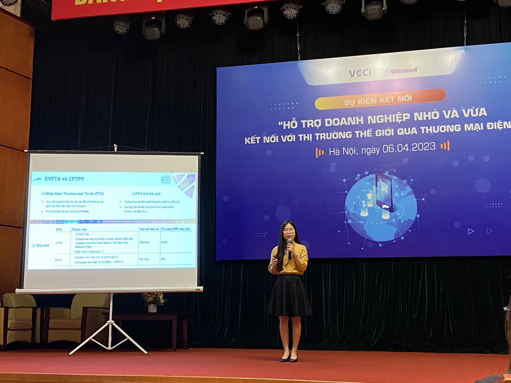 Các chuyên gia tại sự kiện đã chỉ ra những yếu tố cốt lõi giúp doanh nghiệp triển khai hiệu quả các hoạt động xuất khẩu thông qua TMĐT. ẢNH: MINH TRÚC