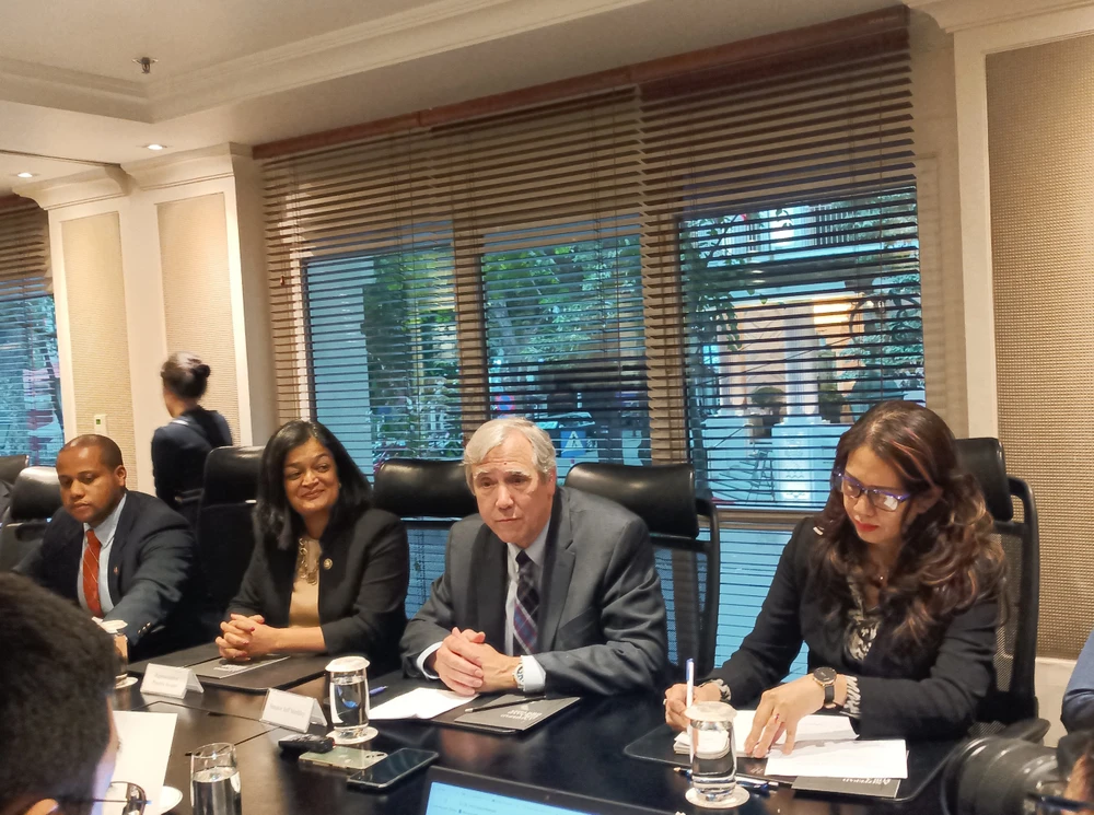 Mỹ sẽ cung cấp thêm một tàu cảnh sát biển cho Việt Nam ảnh 1 Mỹ sẽ cung cấp thêm một tàu cảnh sát biển cho Việt Nam ảnh 1