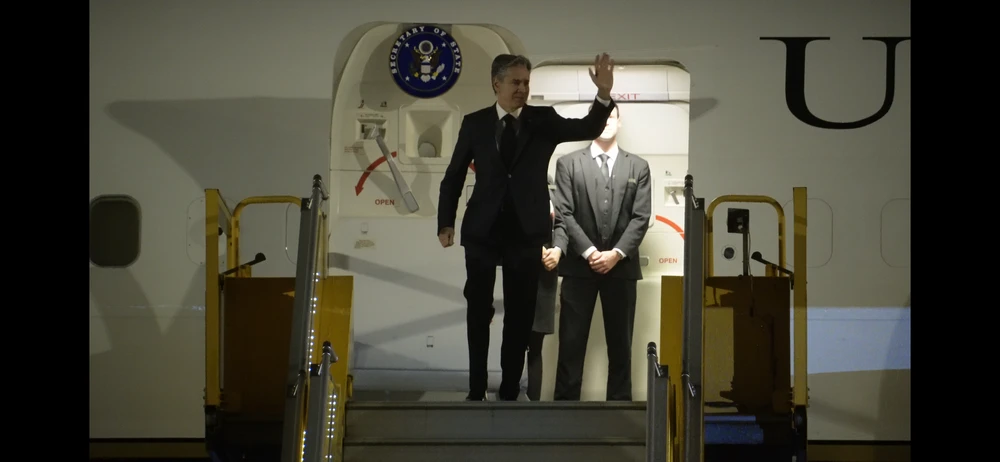 Ngoại trưởng Mỹ Antony Blinken đến Việt Nam bắt đầu chuyến thăm 3 ngày. ẢNH: MINH TRÚC Ngoại trưởng Mỹ Antony Blinken đến Việt Nam bắt đầu chuyến thăm 3 ngày. ẢNH: MINH TRÚC