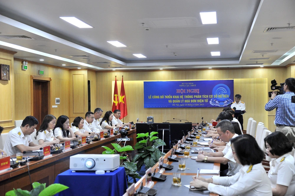 Toàn cảnh hội nghị ngày 24-4. Ảnh: Tổng cục Thuế