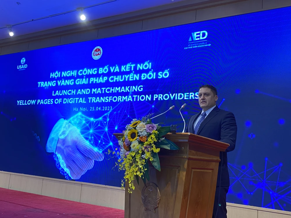 Chuyển đổi số giúp doanh nghiệp tiếp cận được với khách hàng ở khắp nơi trên thế giới. ẢNH: MINH TRÚC