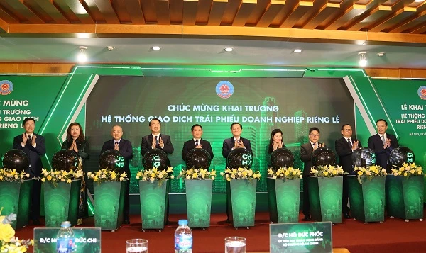 Buổi lễ khai trương có sự tham dự của Bí thư Trung ương Đảng, Phó Thủ tướng Chính phủ Lê Minh Khái. Ảnh: M.T