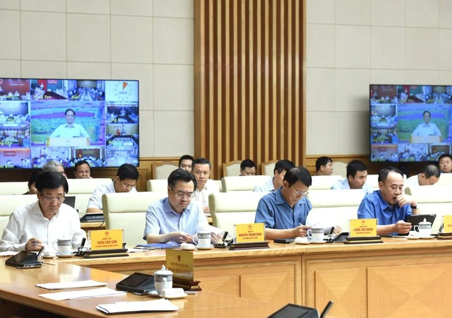 Thủ tướng đề nghị các đơn vị tư vấn phải công tâm, khách quan. Ảnh: VGP/Nhật Bắc