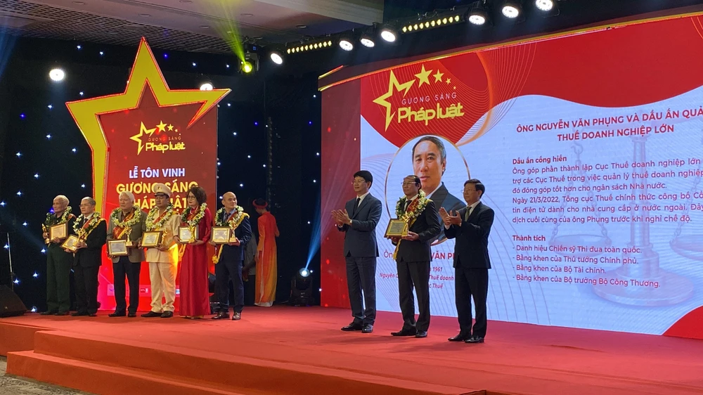 Ông Nguyễn Văn Phụng.jpeg