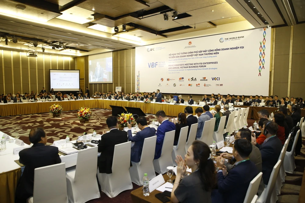 Diễn đàn doanh nghiệp 2.jpeg