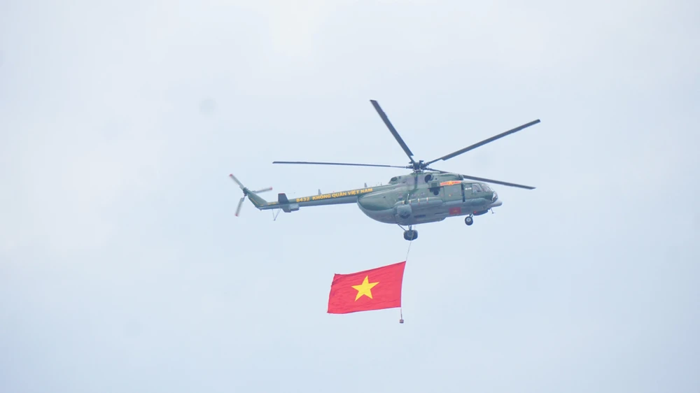 đbp diễu hành 3.jpeg