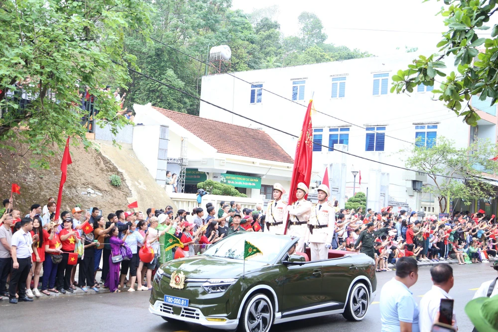 Điện Biên Phủ diễu binh 16.jpeg