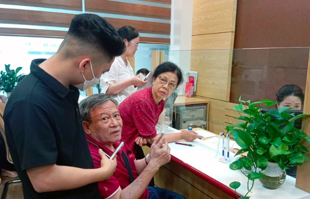 mua vàng miếng 1.png