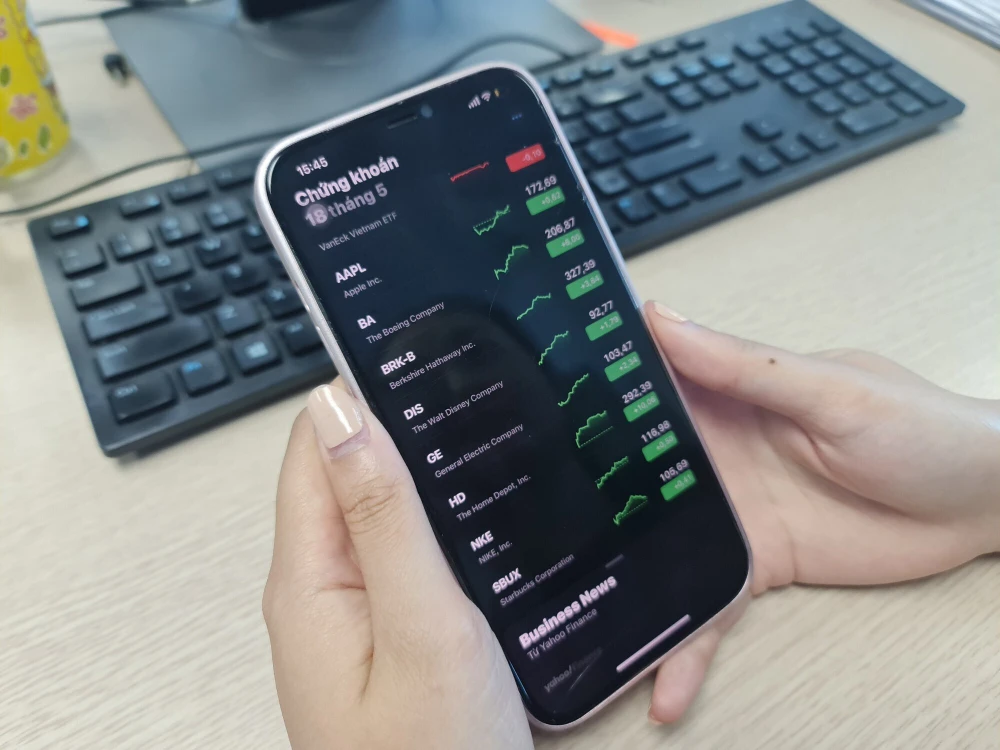 Thị trường chứng khoán có sự biến động mạnh, Ủy ban Chứng khoán Nhà nước yêu cầu giám sát chặt chẽ. Ảnh: MINH TRÚC