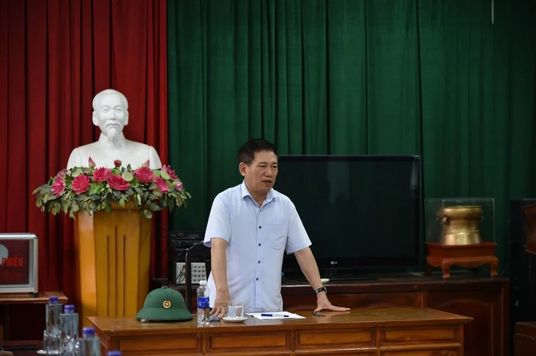 sập cầu Phong Châu 1.jpg