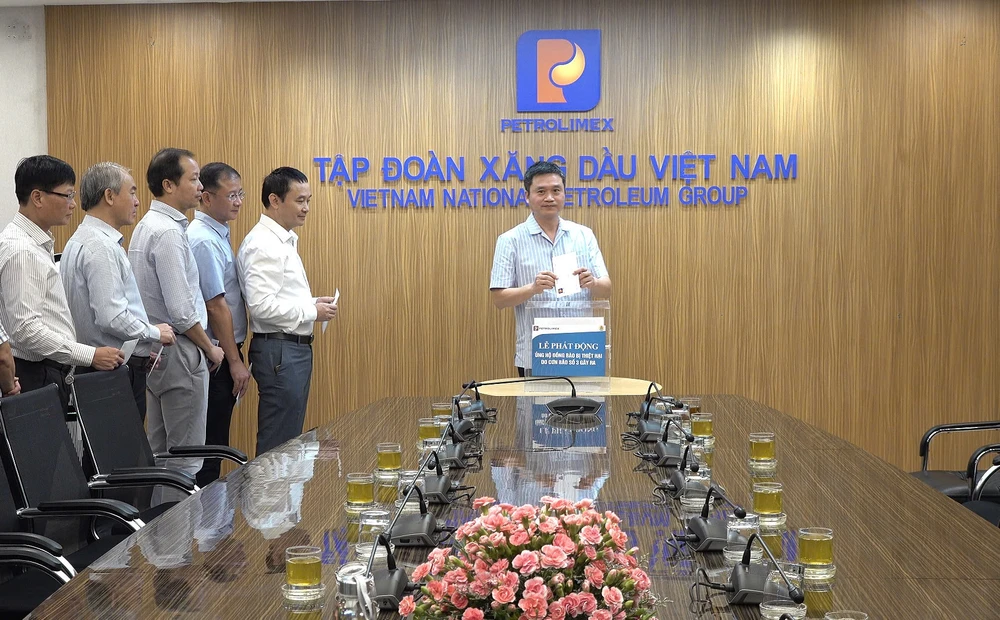 Tập đoàn xăng dầu việt nam