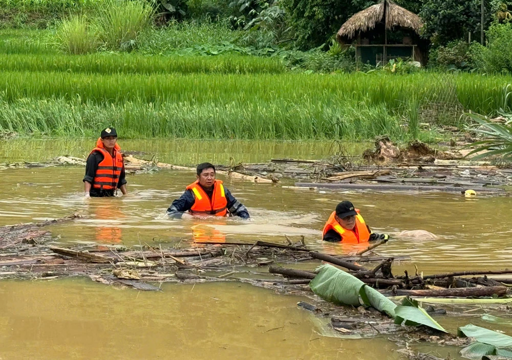 Thôn làng Nủ i.jpg