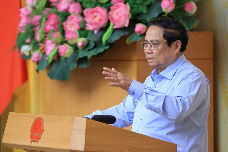 Thủ tướng Phạm Minh Chính chủ trì Hội nghị của Thường trực Chính phủ làm việc với các doanh nghiệp. Ảnh: VGP