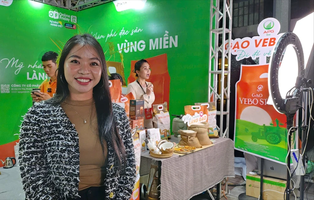 Ngày mua sắm trực tuyến Việt Nam 5.jpg