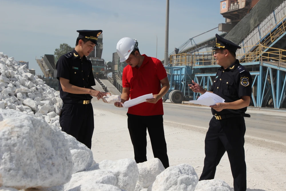 Từ ngày 1-3, Chi cục Thuế và Chi cục Hải quan địa phương chỉ hoạt động tại 20 khu vực