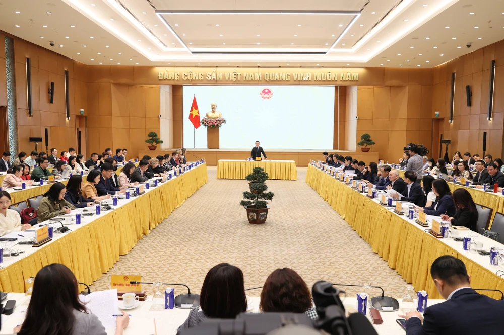 tạm hoãn áp thuế 2.jpg