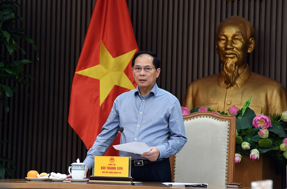 Phó Thủ tướng Bùi Thanh Sơn phát biểu tại cuộc họp của Ban Chỉ đạo quốc gia về quản lý ODA và vốn vay ưu đãi. Ảnh: VGP/Hải Minh