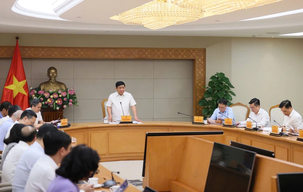 Cấp ủy khóa mới