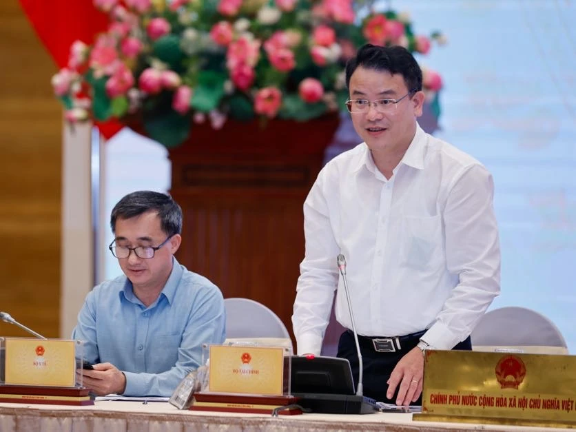 Bộ Tài chính đang hướng đến việc lập nhóm đối thoại chính sách để hỗ trợ việc nâng hạng thị trường chứng khoán. Ảnh: VGP