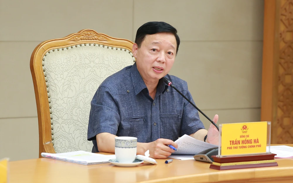 Phó Thủ tướng Trần Hồng Hà cho biết, TP Hà Nội và Bắc Ninh có thẩm quyền lựa chọn nhà đầu tư đủ năng lực xây dựng tuyến kết nối sân bay Gia Bình với Hà Nội. Ảnh: VGP