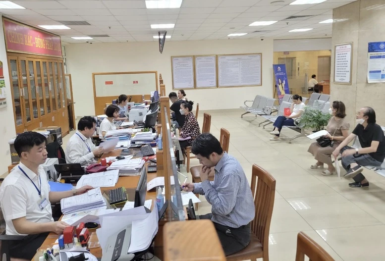 Tuyệt đối quán triệt cán bộ, công chức không được từ chối giải quyết thủ tục hành chính với lý do đang thực hiện tổ chức, sắp xếp bộ máy