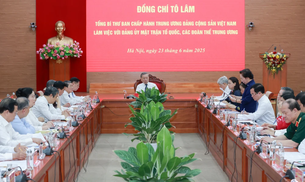 tổng bí thư Tô Lâm mttq 1.jpg