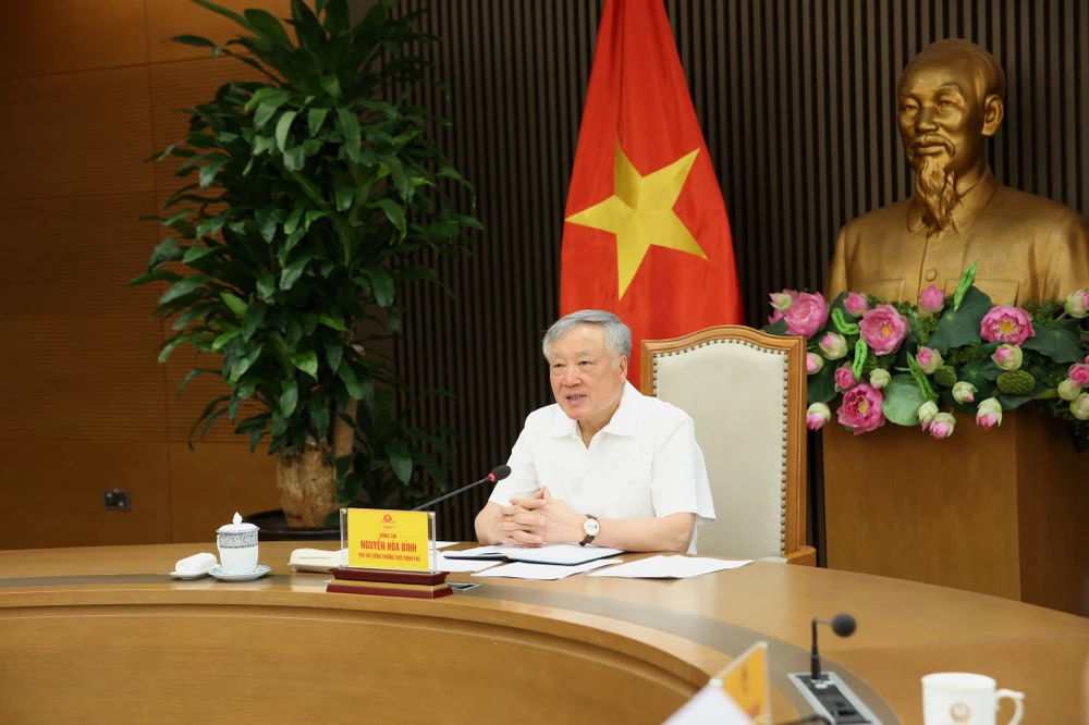 Phó Thủ tướng Thường trực Nguyễn Hòa Bình lưu ý, trong quá trình tháo gỡ khó khăn, vướng mắc các dự án tồn đọng cần chú trọng đến công tác phân loại. Ảnh: VGP