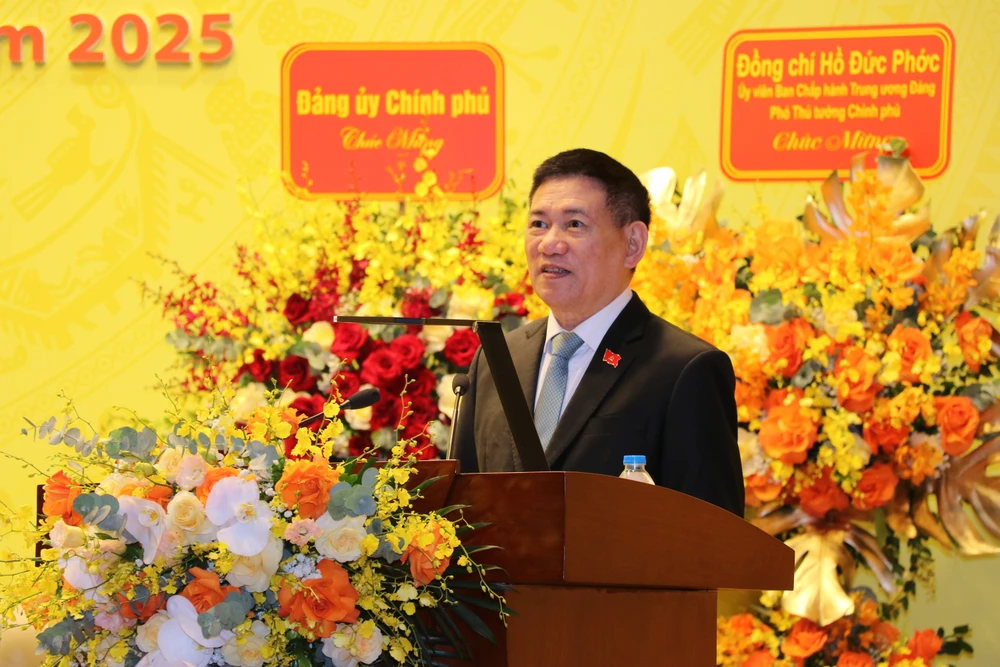 Phó Thủ tướng yêu cầu Tập đoàn Công nghiệp Than - Khoáng sản Việt Nam phát triển hài hòa giữa mục tiêu kinh tế với bảo vệ môi trường. Ảnh: M.T