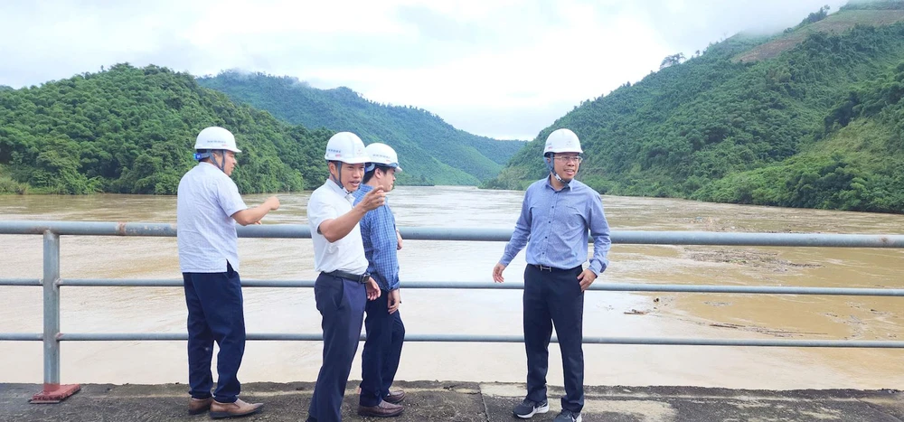 Nhà máy thủy điện Khe bố.jpg