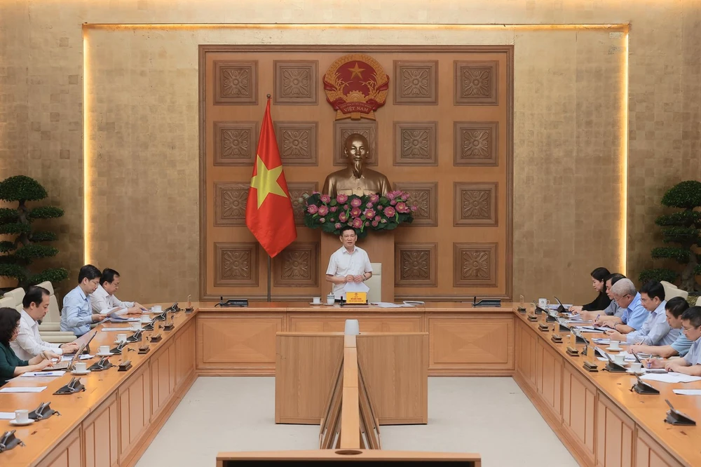 Phó Thủ tướng Hồ Đức Phớc chủ trì cuộc họp Ban Chỉ đạo điều hành giá, sáng 5-8. Ảnh: VGP