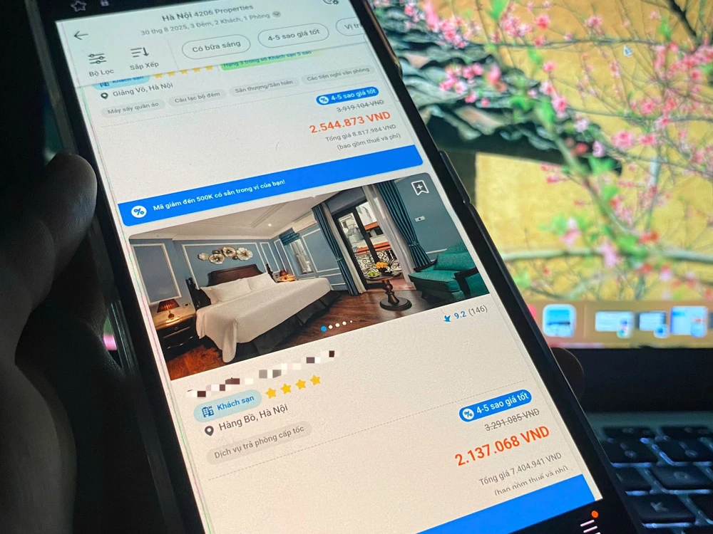 Dịp Quốc khánh 2-9, giá nhiều khách sạn quanh hồ Gươm hoặc gần Quảng trường Ba Đình tăng 'chóng mặt'. Ảnh: MINH TRÚC