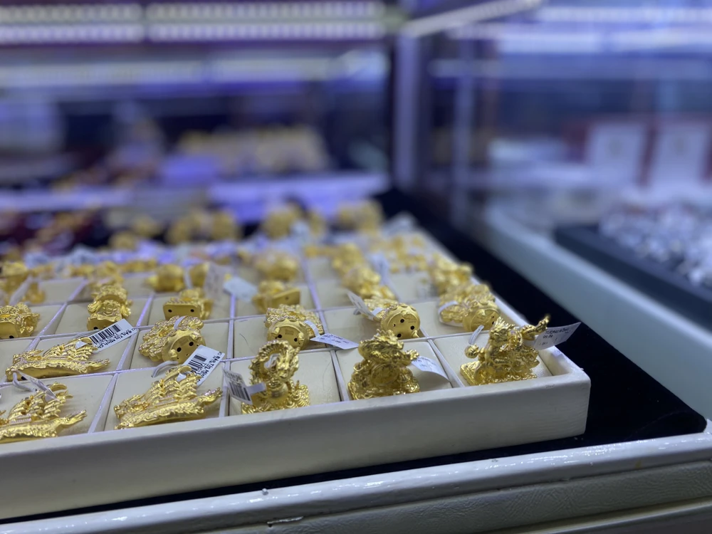 Nghị định 232 sửa đổi, bổ sung Nghị định 24 về hoạt động kinh doanh vàng với điểm sáng là xóa bỏ độc quyền vàng miếng sẽ mở ra cơ hội cho nhiều doanh nghiệp. Ảnh: MINH TRÚC